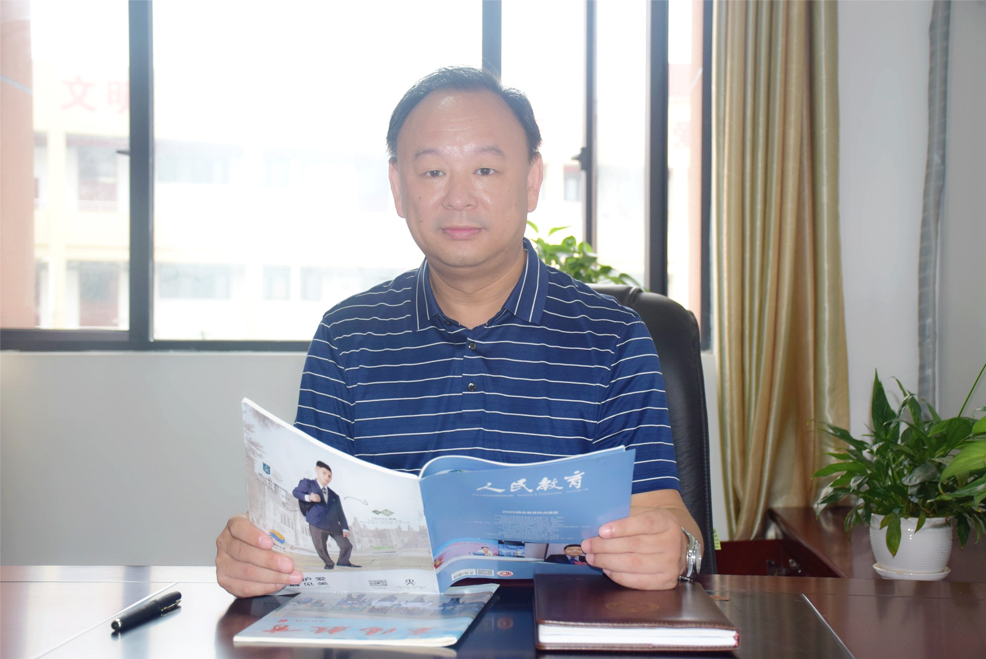 张东,男,1968年9月出生,2020年6月任襄阳三中副校长